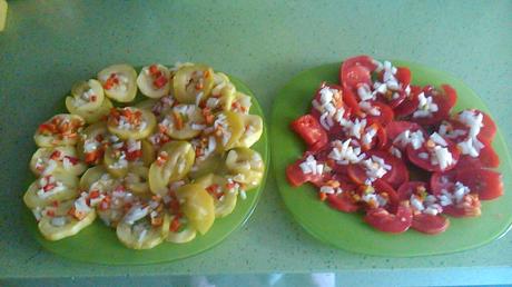 Calabacín y tomate fresco con vinagreta