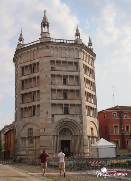 Parma, colores pasteles y bicicletas IMG_0059