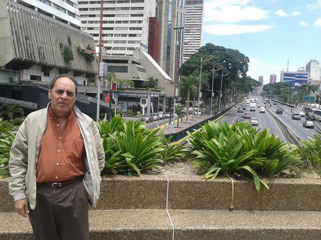 Profesor Héctor Navarro