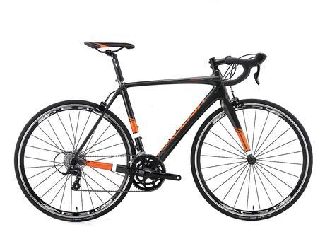 Raleigh Criterium Elite, un cuadro y horquilla con potencial que se perjudicados por la selección de especificaciones