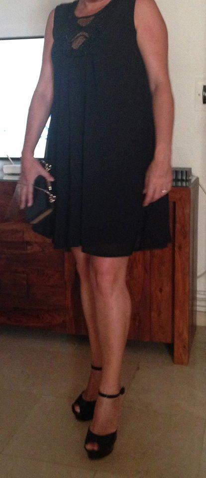 moda, blog moda, blog solo yo, solo yo, boda, vestido boda, negro, pedrería, gasa, divity, vestido negro pedreria corto, 