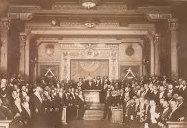 Síntesis en la Fraternidad