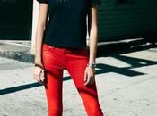 Josephine Skriver posa junto novio para campaña DL1961