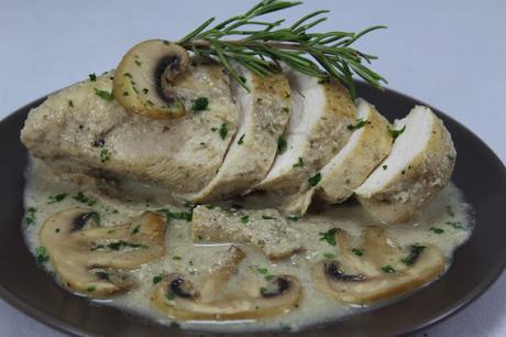 Pechugas en salsa de champiñones