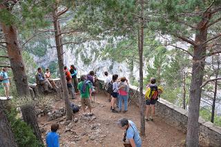 Senderismo en el valle de Escuaín: ruta de las ermitas de Tella y miradores de Revilla