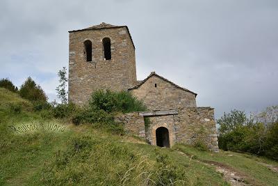 Senderismo en el valle de Escuaín: ruta de las ermitas de Tella y miradores de Revilla