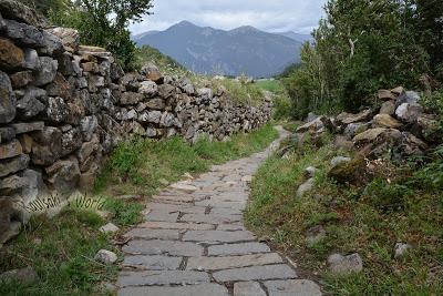 Senderismo en el valle de Escuaín: ruta de las ermitas de Tella y miradores de Revilla