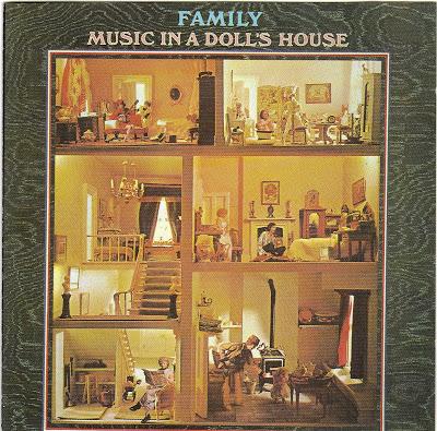 LOS DISCOS DE 1968. Music in a doll's house.