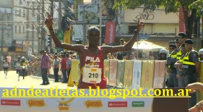 Dominio keniata en las 10 millas de Brasil