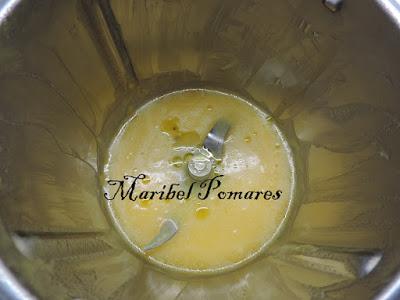 Pan integral de calabaza, semillas de amapola, linaza, girasol y pasas.