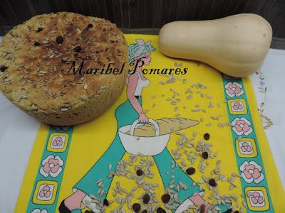 Pan integral de calabaza, semillas de amapola, linaza, girasol y pasas.