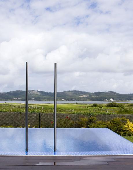 REFUGIOS ESTIVALES: VIVIENDAS A-CERO EN LA COSTA