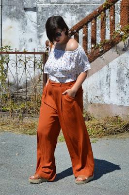 CROP TOP Y PANTALÓN ANCHO