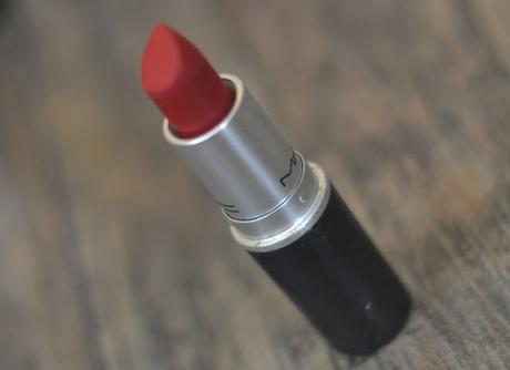 Mis 4 labiales rojos preferidos y uno que me decepciono y mucho!