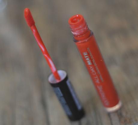 Mis 4 labiales rojos preferidos y uno que me decepciono y mucho!