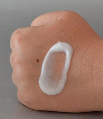 Disfrutando del olor a frambuesa gracias a NATURALIUM Disfrutando del olor a frambuesa gracias a NATURALIUM