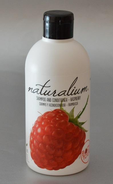 Disfrutando del olor a frambuesa gracias a NATURALIUM Disfrutando del olor a frambuesa gracias a NATURALIUM