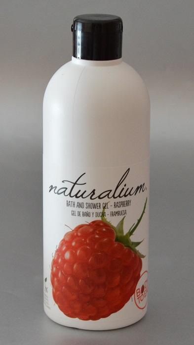 Disfrutando del olor a frambuesa gracias a NATURALIUM Disfrutando del olor a frambuesa gracias a NATURALIUM