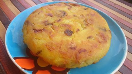 Tortilla de patatas vegana con harina de arroz
