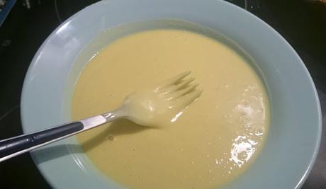 Tortilla de patatas vegana con harina de arroz