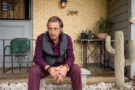 Manu Zapata_El cine (de estreno) fácil de leer_vivazapata.net_Señor Manglehorn PAcino sentado