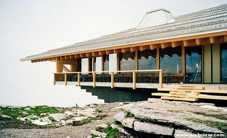 NOT-088-Herzog & de Meuron, restaurante Chäserrugg en Unterwasser (Suiza)-7