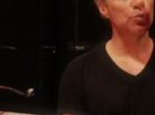 Vídeo Jovi cantando balada mandarín