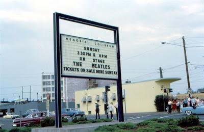 50 años: 22 Ago. 1965 - Memorial Coliseum - Portland, Oregon [VIDEO]
