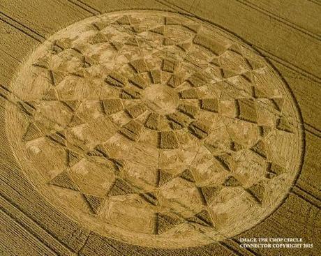 Impresionante crop circle reportado en Wiltshire, Reino Unido G0061064bbb