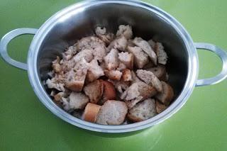 PUDIN DE PAN, GALLETAS Y CARAMELO AL MICROONDAS