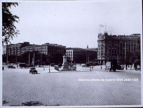 Estampas. Madrid pueblo: Un monumento, y el de Claudio Moyano