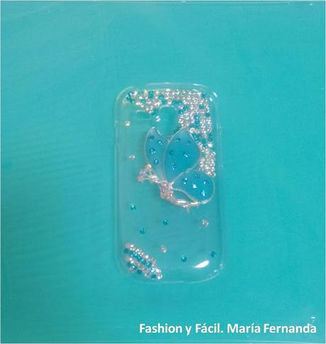 Decora tus fundas para móvil con pidedritas y encaje (Customize your phone cases with beads)