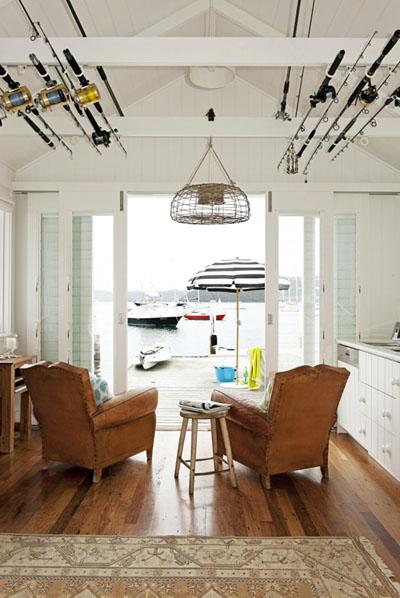 Estilo náutico en el lago.