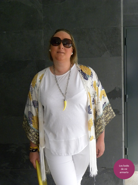 arriesgate con el blanco, blogger madrid, camiseta amarilla, curvy, look amarillo y blanco, los looks de mi armario, mis looks, outfit blanco, pantalon blanco, talla grande, tendencia verano, violeta by mango, 