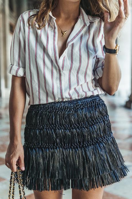 Piazza_San_Marco-Venezia-Collage_On_The_Road-Isabel_Marant_Skirt-Striped_Blouse-Chanel_Vintage_Bag-Outfit-Street_Style-55