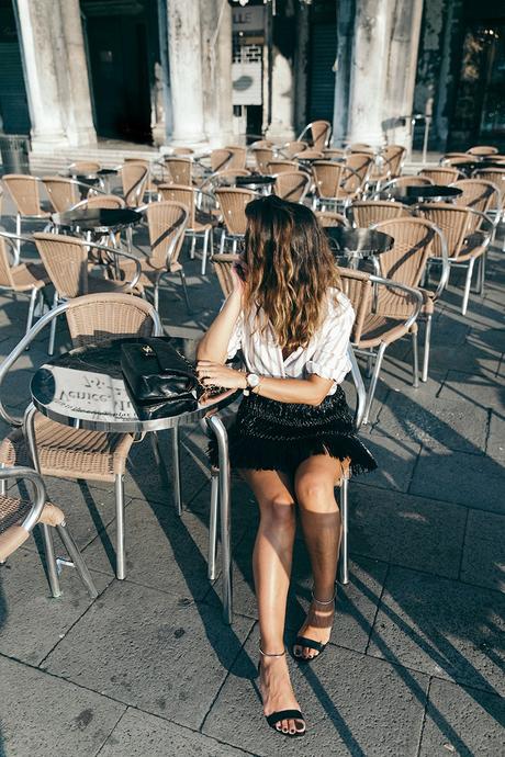 Piazza_San_Marco-Venezia-Collage_On_The_Road-Isabel_Marant_Skirt-Striped_Blouse-Chanel_Vintage_Bag-Outfit-Street_Style-