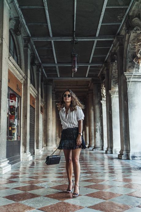 Piazza_San_Marco-Venezia-Collage_On_The_Road-Isabel_Marant_Skirt-Striped_Blouse-Chanel_Vintage_Bag-Outfit-Street_Style-58