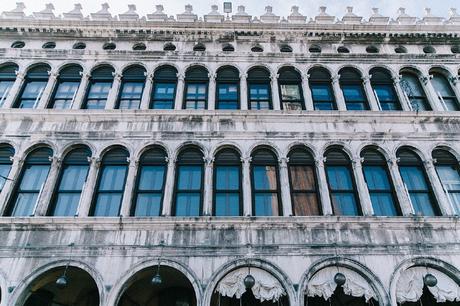 Venezia-Striped_Dress-Off_The_Shoulders-Collage_On_The_Road-Chloe_Bag-Outfit-15
