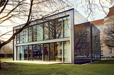 Casa Minimalista de Concepto Eco Friendly