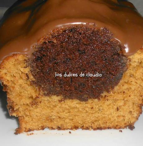 Bizcocho de vainilla con sorpresa de chocolate