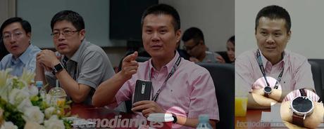 Directivo de Motorola Chen Xudong enseña el Moto 360 2015 en una rueda de prensa