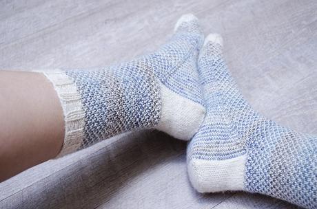 Broken Seed Stitch Socks