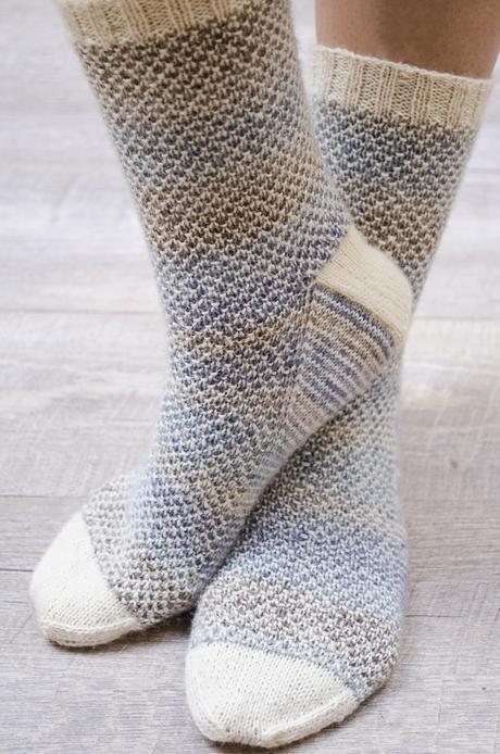 Broken Seed Stitch Socks