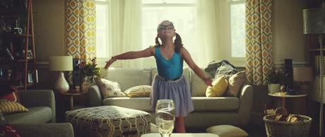 Una pequeña bailarina protagoniza este adorable spot de seguros de hogar