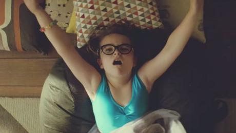 Una pequeña bailarina protagoniza este adorable spot de seguros de hogar