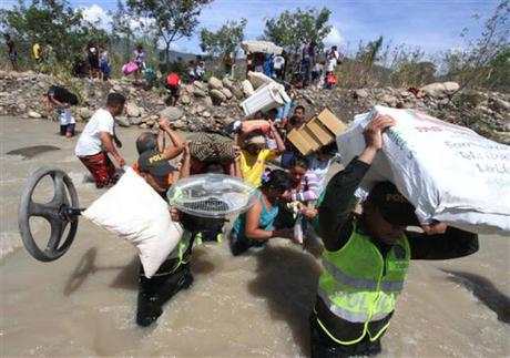 El MALTRATO de Nicolas Maduro contra Colombia