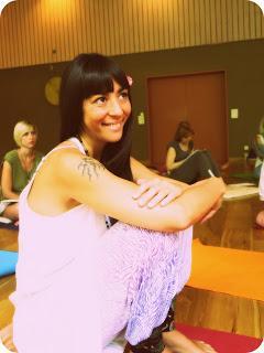 En Septiembre Kundalini Yoga en Espacio Humano y Yoga para embarazadas en YogaSala Málaga