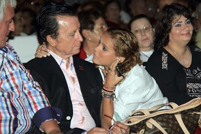 Ortega Cano y Gloria homenajean a Rocío Jurado