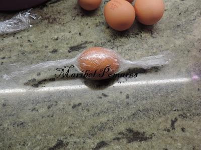 Salmón con patatas y salsa de champiñon con queso.