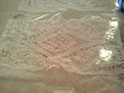 ♥ ♥ ♥ CESTA HECHA CON TAPETITOS DE HILO